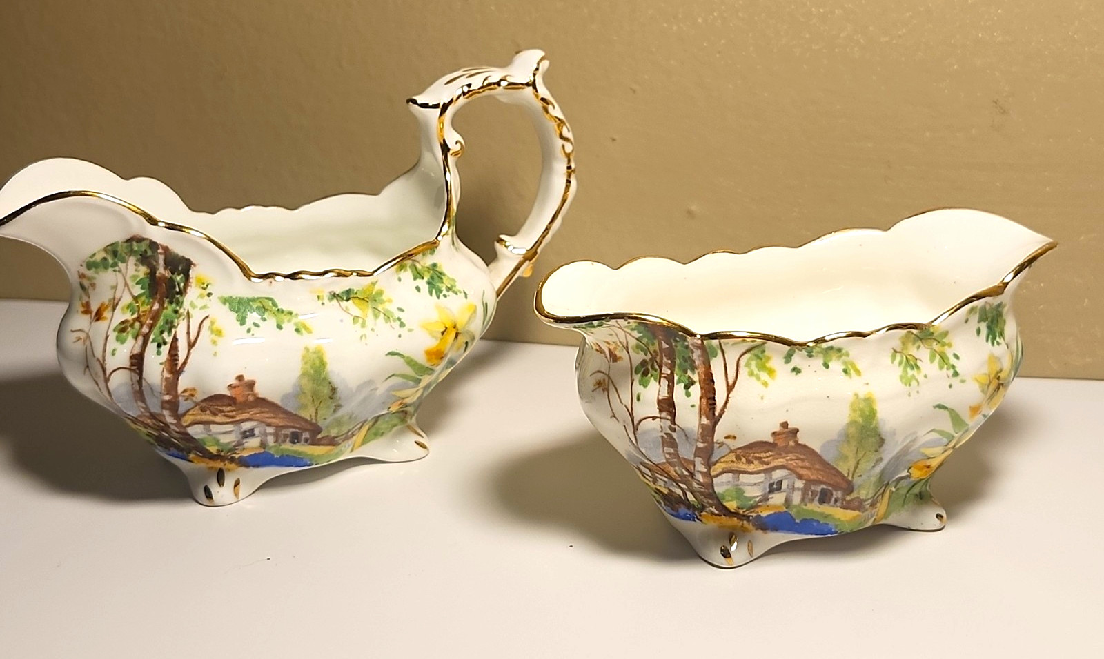 Hammerley & Co Lorna Doone Bone China Hand Painted Creamer & Sugar Set 5 oz Hammerley & Co Lorna Doone Bone China Hand Painted Creamer & Sugar Set 5 oz
