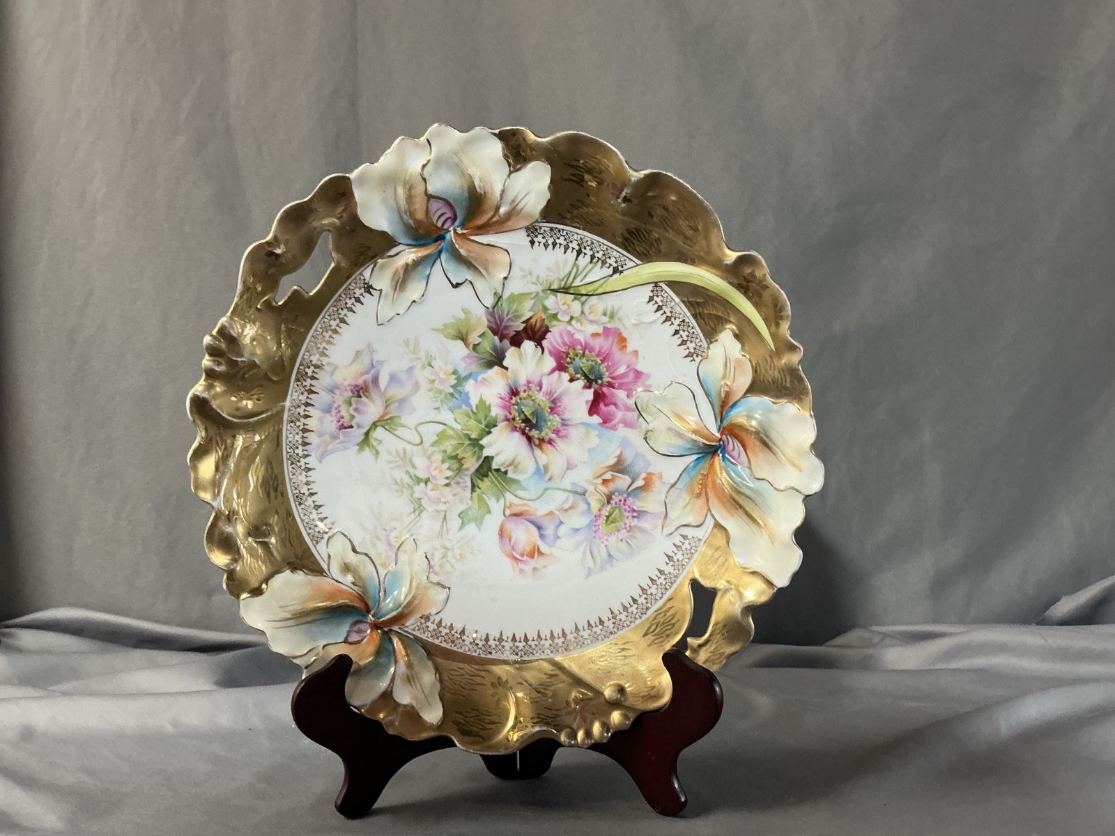 ANTIQUE S&T RS GERMAN Porcelian Perforated Hand Painted Plate 
