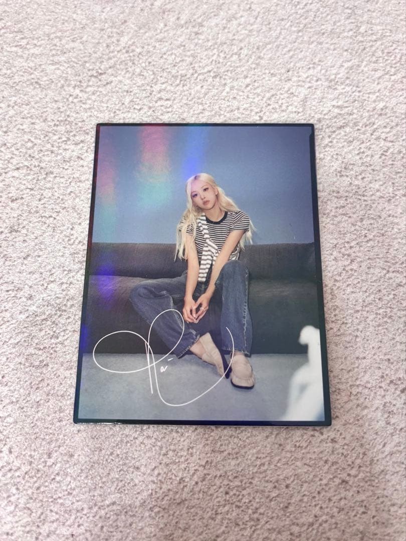 Rosé Levi\'s LEVIS Secret Card