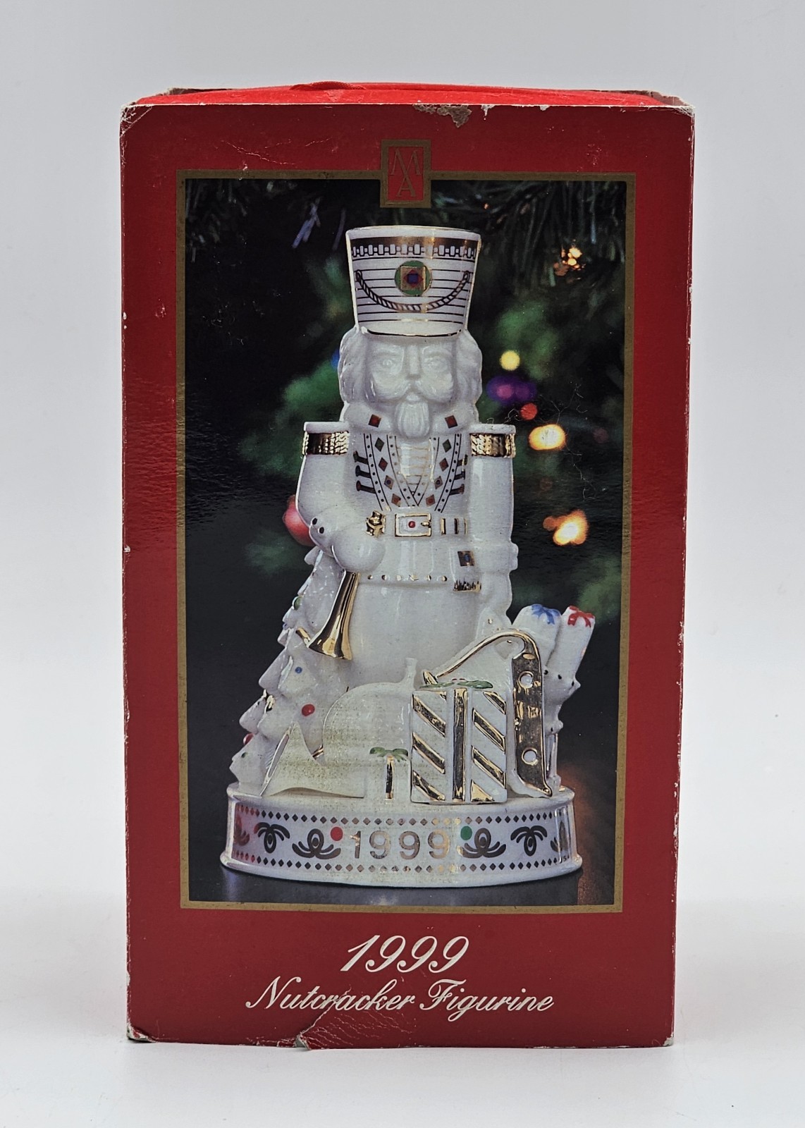 1999 Madison Avenue Porcelain 9\