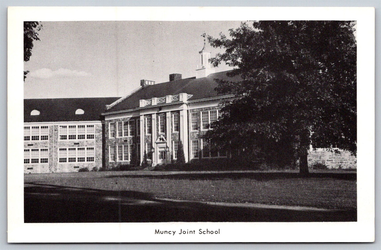 Muncy Pennsylvania WB Postcard Joint School