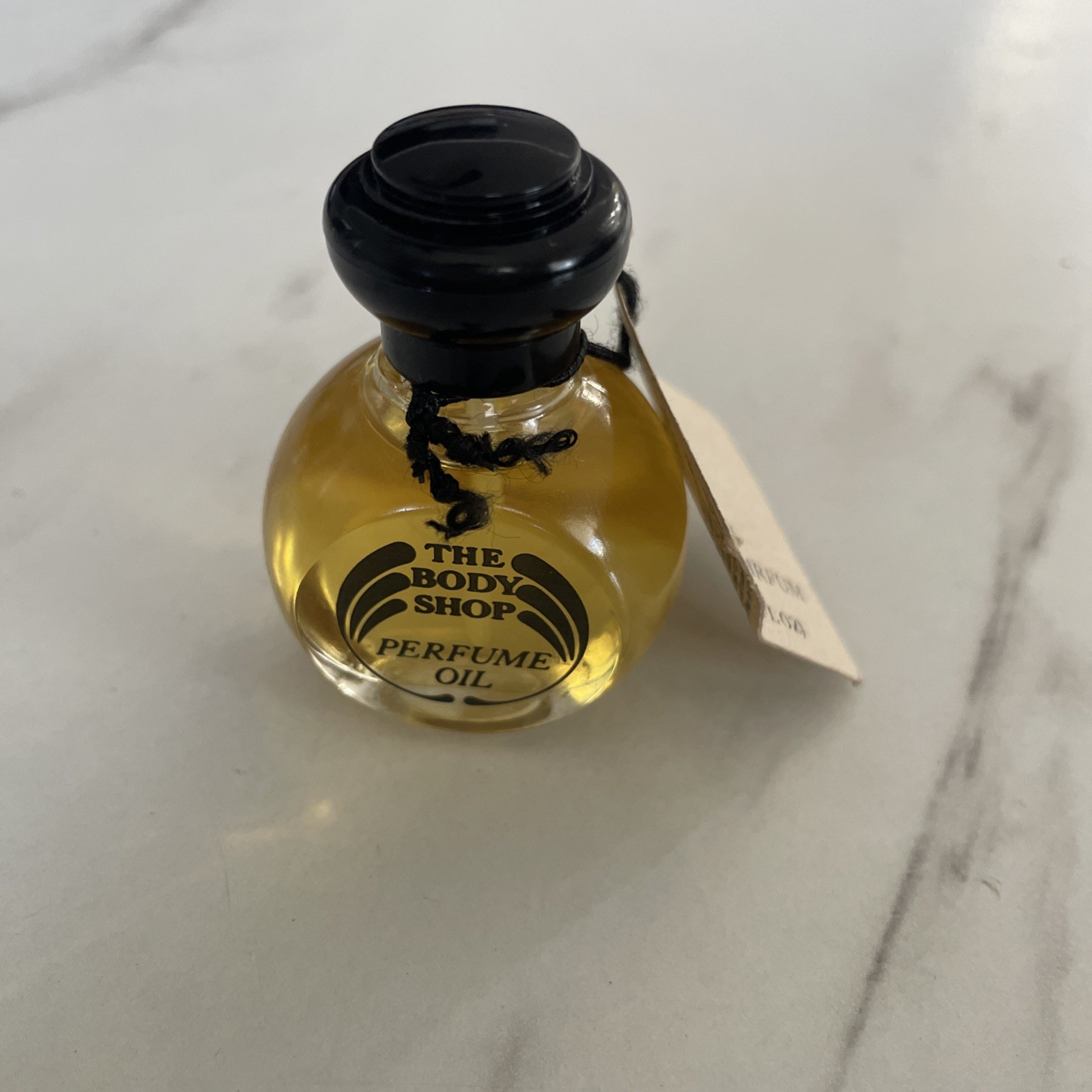 The body shop PERFUME OIL -vanilla  15ml