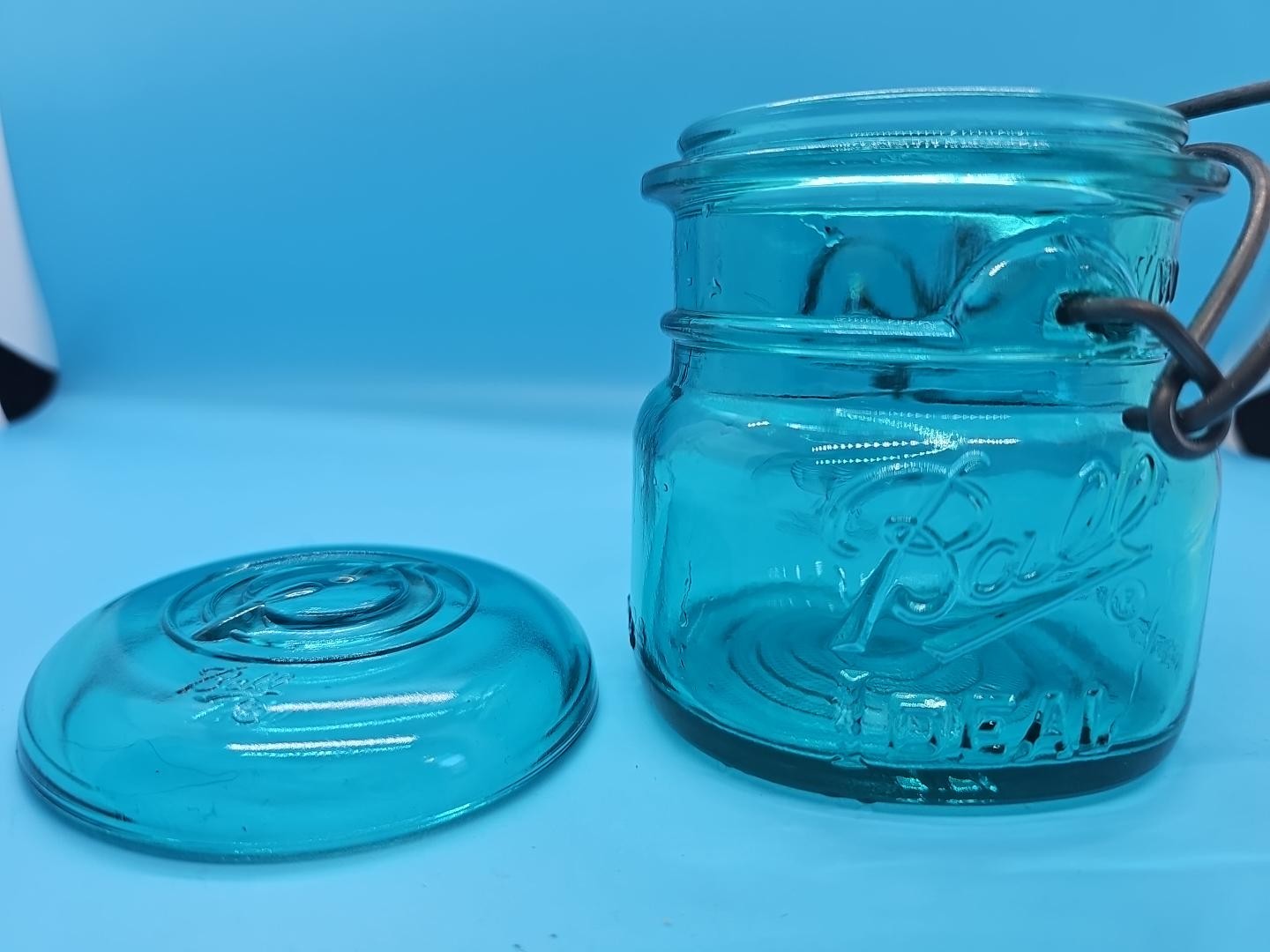 Vintage 1976 Ball Bicentennial Aqua Blue Glass Jar Eagle Wire Bail Lid 1776-1976