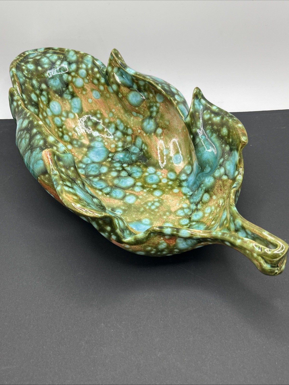 MCM Leaf Candy Dish Green Blue Teal Speckled Mid Century Modern Decor Art Glass MCM Leaf Candy Dish Green Blue Teal Speckled Mid Century Modern Decor Art Glass