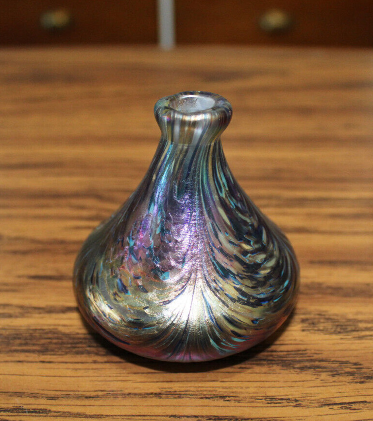 Vintage Leslie Wilton Blacksheep Glass Artist-Signed Oil Lamp/Bud Vase