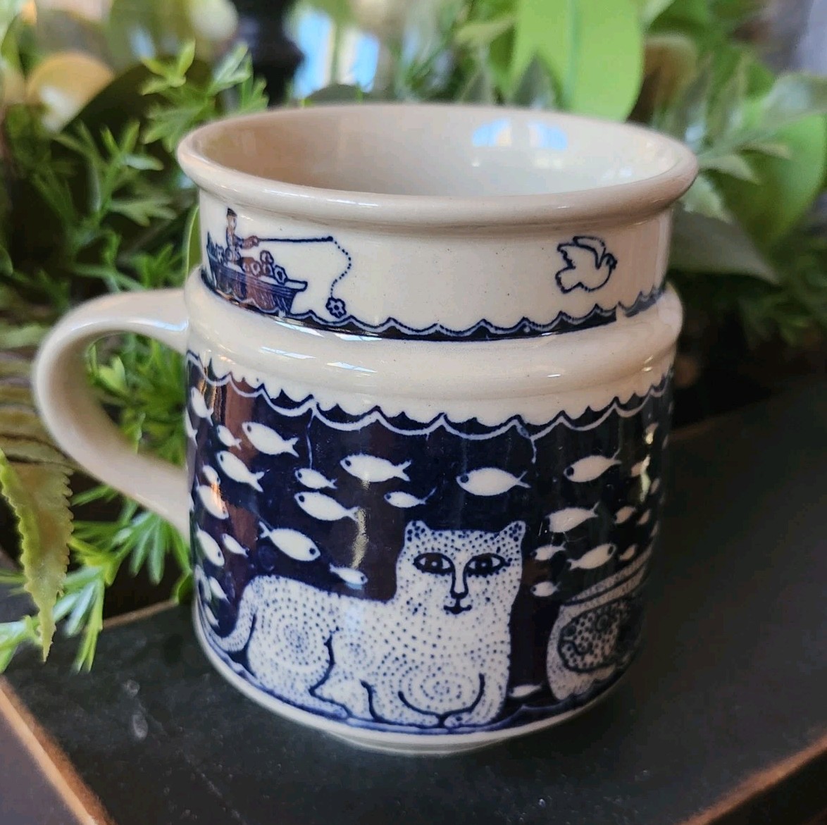 Vintage 1976 TAYLOR & Ng Cat & Fish Fisherman Motif Blue & Cream Pottery Mug 🐟 