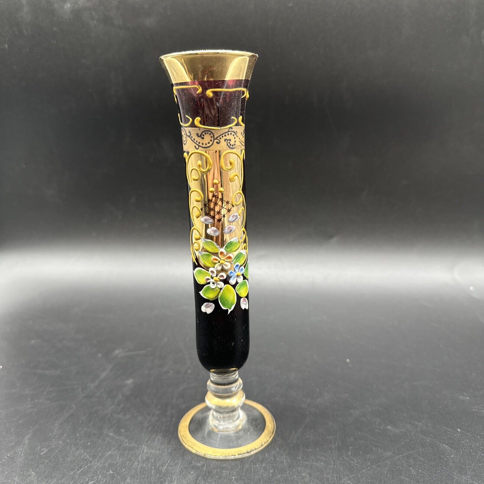 Purple Amethyst Glass Bud Vase w/24K Gold Filigree & Floral Relief Motif 8” Tall
