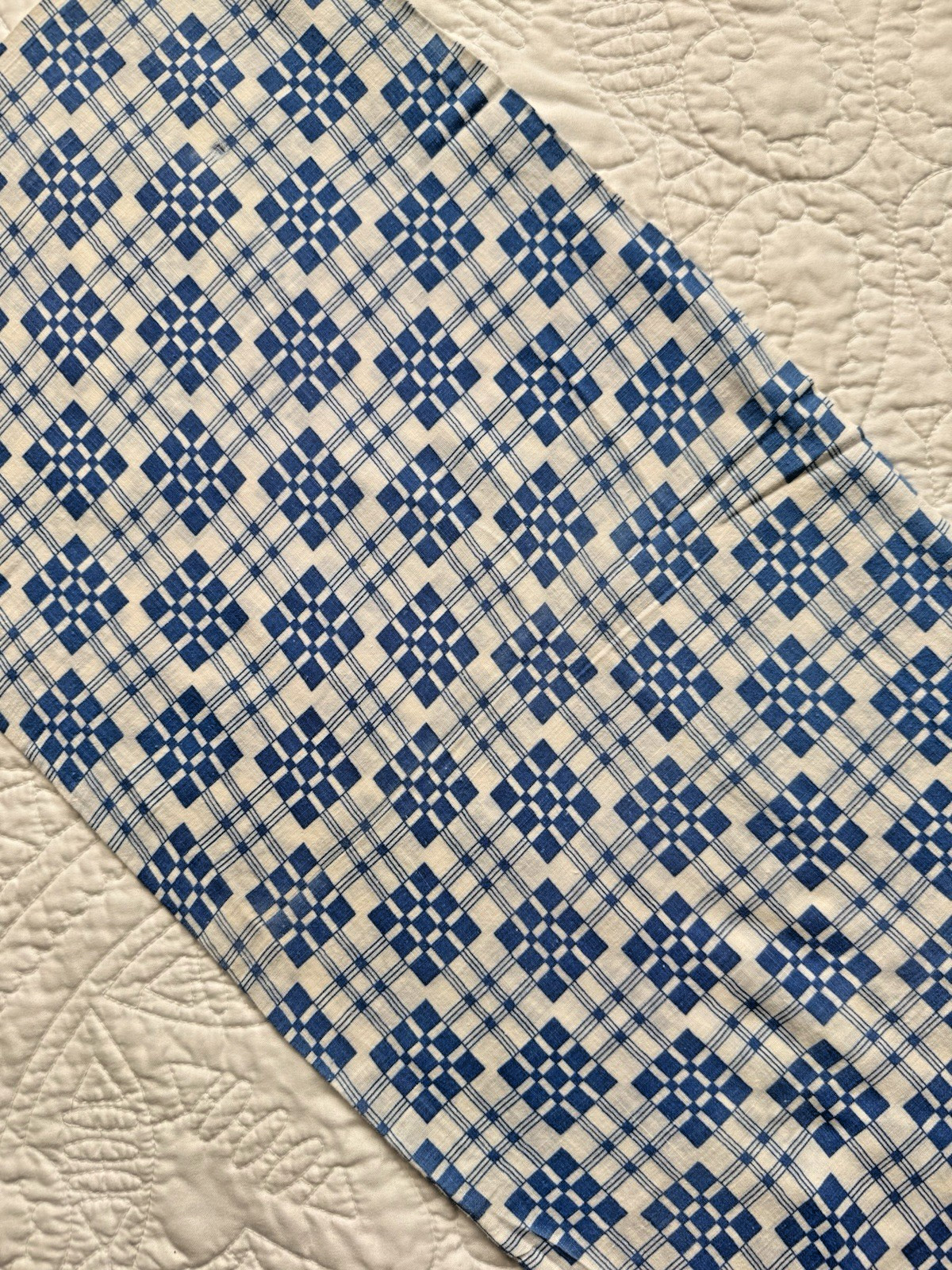 1940's-50's full floursack/feedsack geometric blue and white tile pattern 11x23