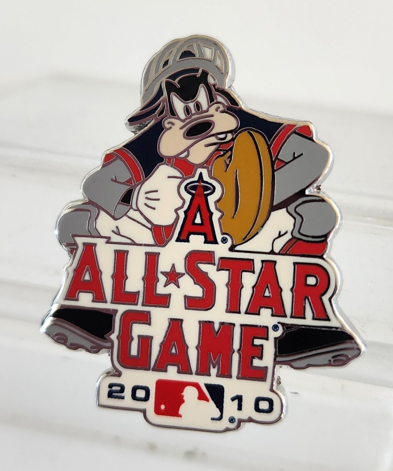 DISNEY/MLB CATCHER GOOFY 2010 ALL STAR GAME MLB ASG PIN - 