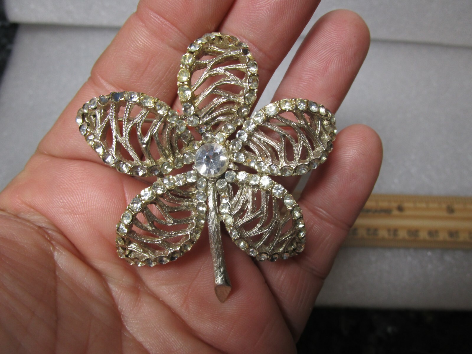 Vintage B.S.K 1960\'s Enamel Retro Flower Brooch Pin silver rhinestone  Metal Mod