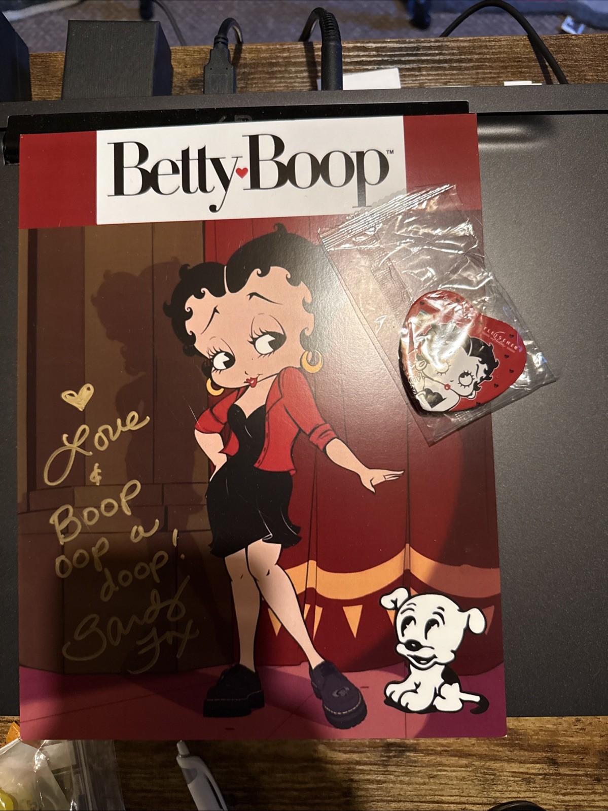 SDCC 2024 EXCLUSIVE BECOMING BETTY BOOP FLEISCHER STUDIOS PROMO PIN + Signed