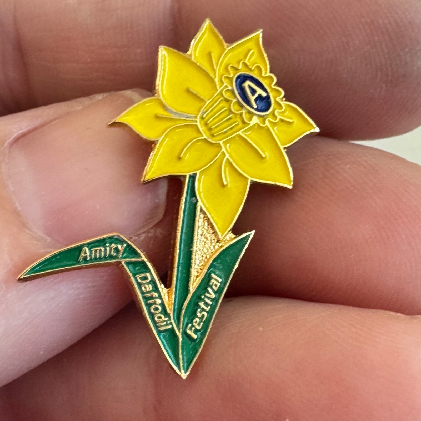 Vintage Amity Daffodil Festival Lapel Pin Oregon