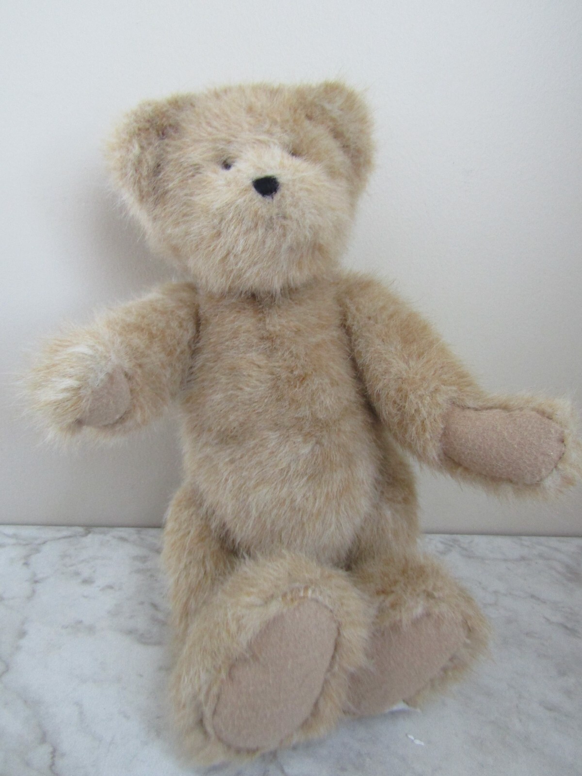 VTG The Boyds Collection LTD Boyds Light Brown Bear 14 Inches