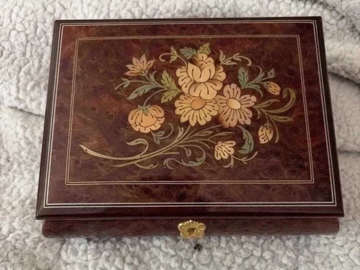 Vtg Italian Burlwood  Musical Jewelry Box Plays “What A Feeling”.