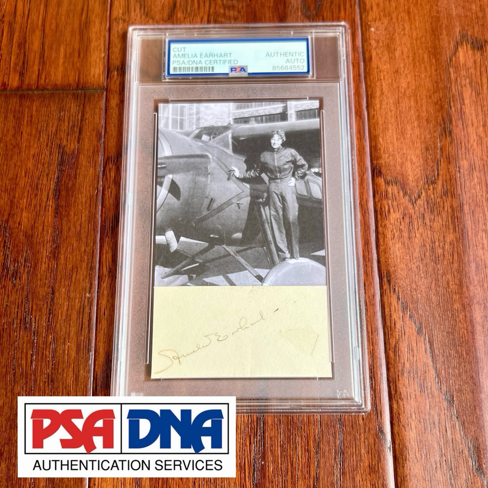 AMELIA EARHART Autograph Signature Signed * VANISHED Aviation Pioneer PSA