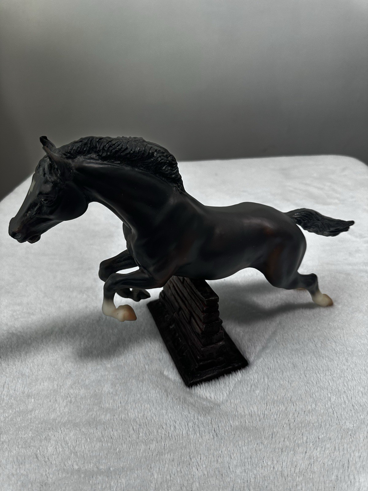 Vintage 1994 Breyer Starlight Jumper Horse