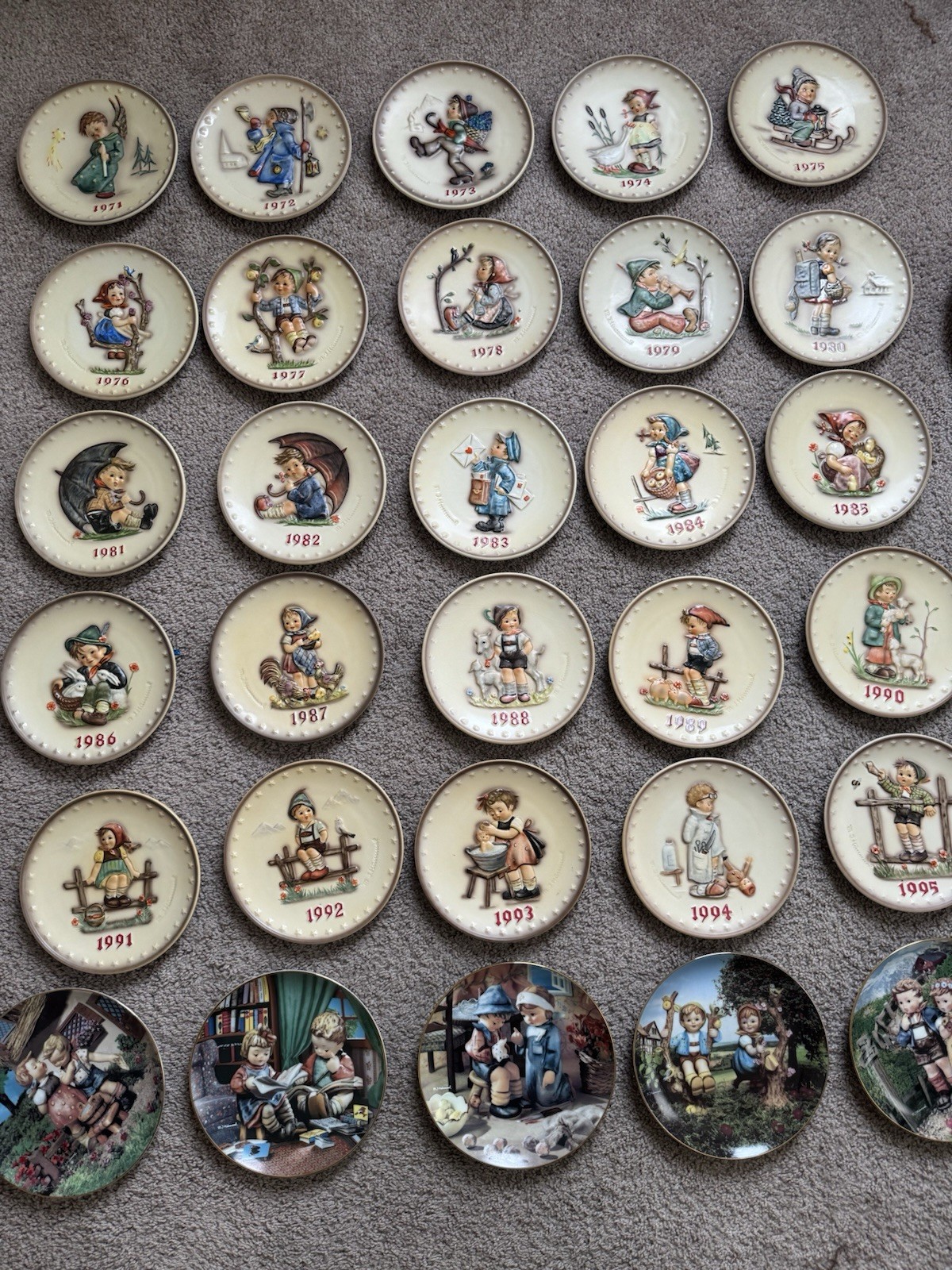 Goebel M.I. Hummel 25 Annual Plate 1972 West Germany 8\