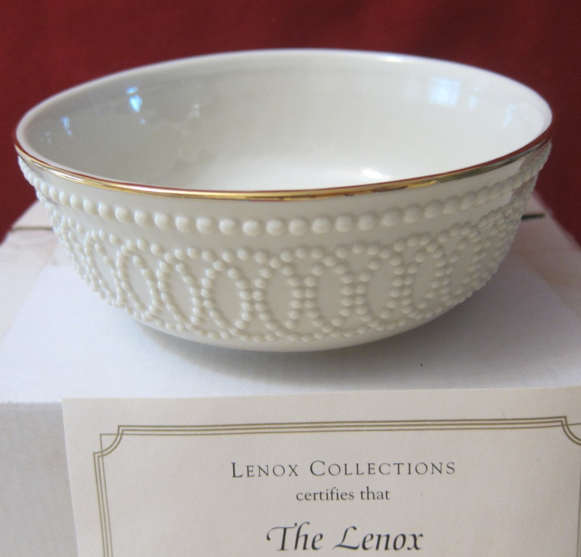 New Vintage Lenox Ivory Beaded Infinity Design Bowl 5 1/2” 24K Gold Rim