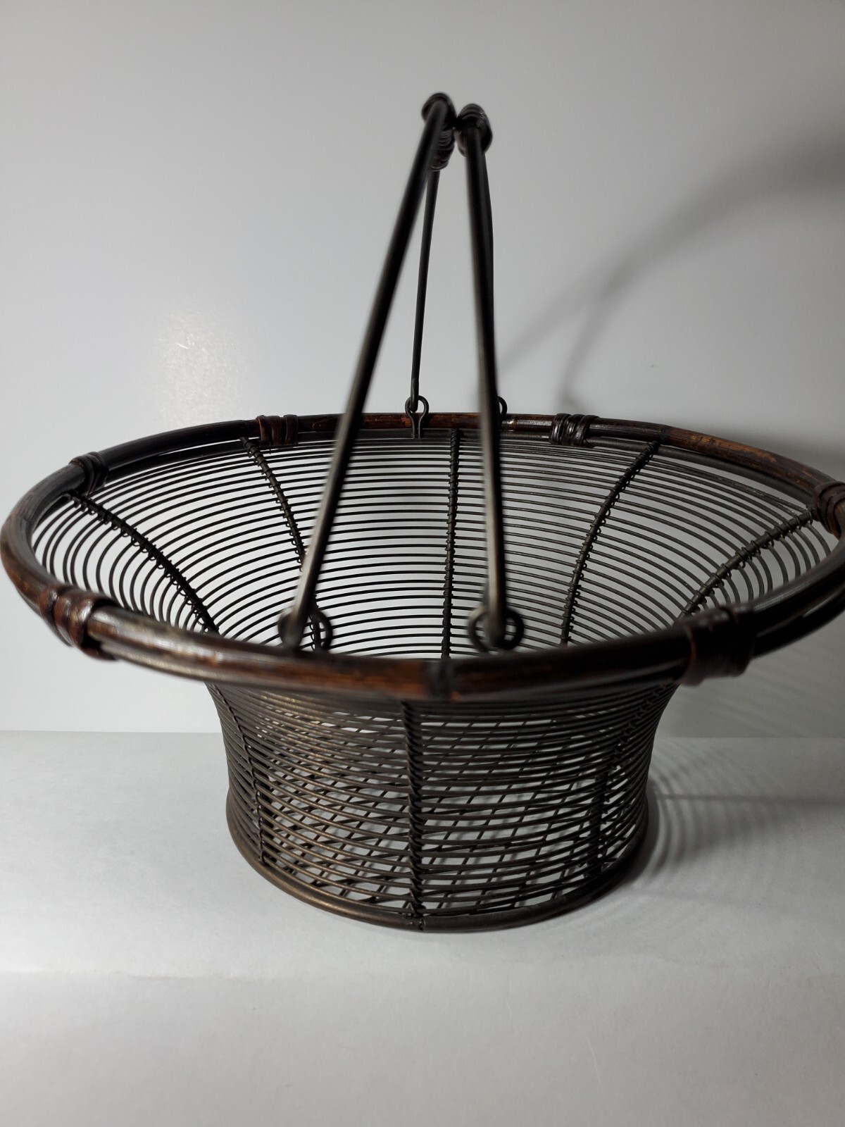Metal Wire Basket round egg apple brown Country Decorative Farmhouse 9 Inch