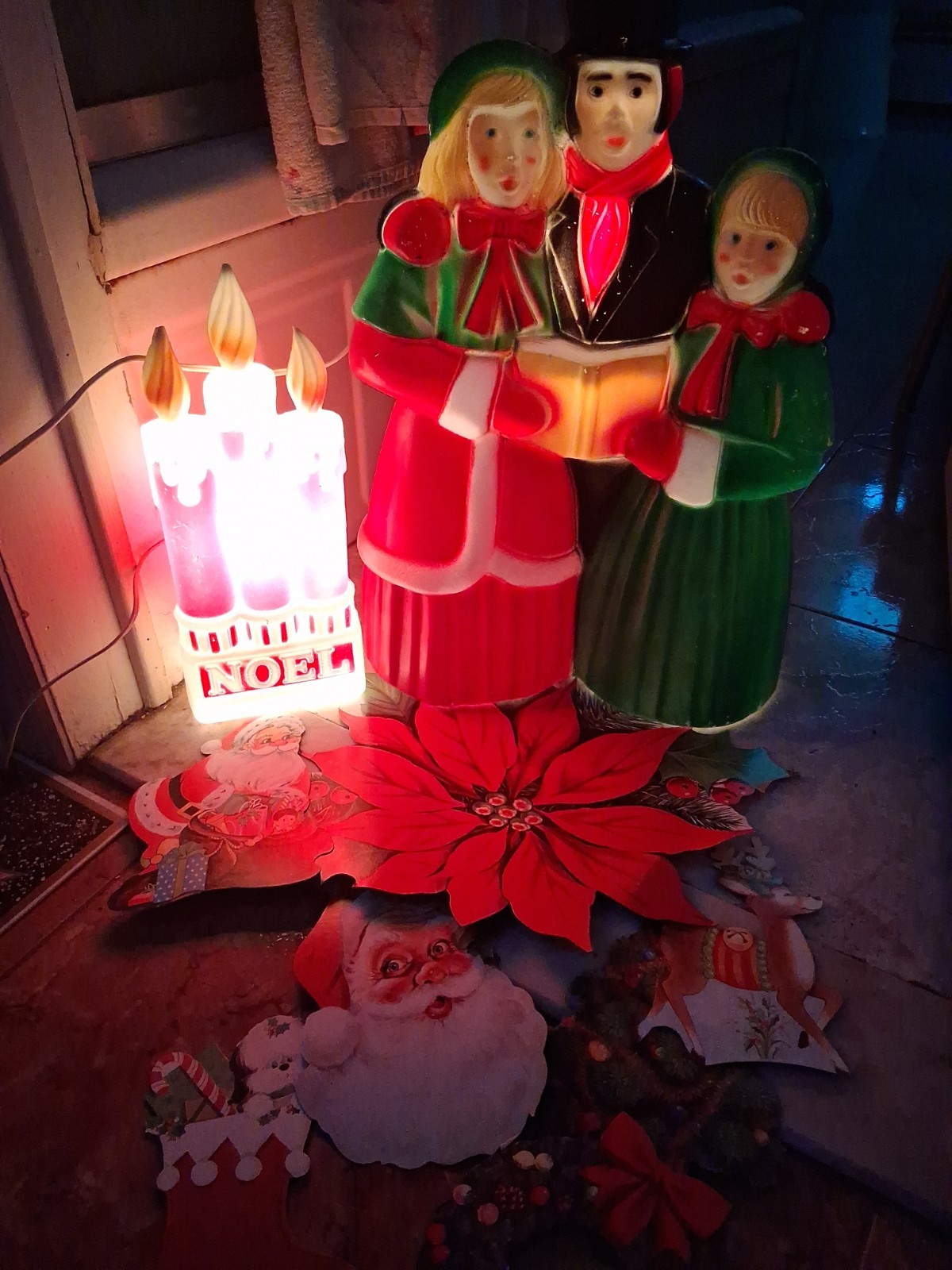 Vintage Empire Blow Mold Dickens Victorian Christmas Carolers NOEL Die-cut Lot