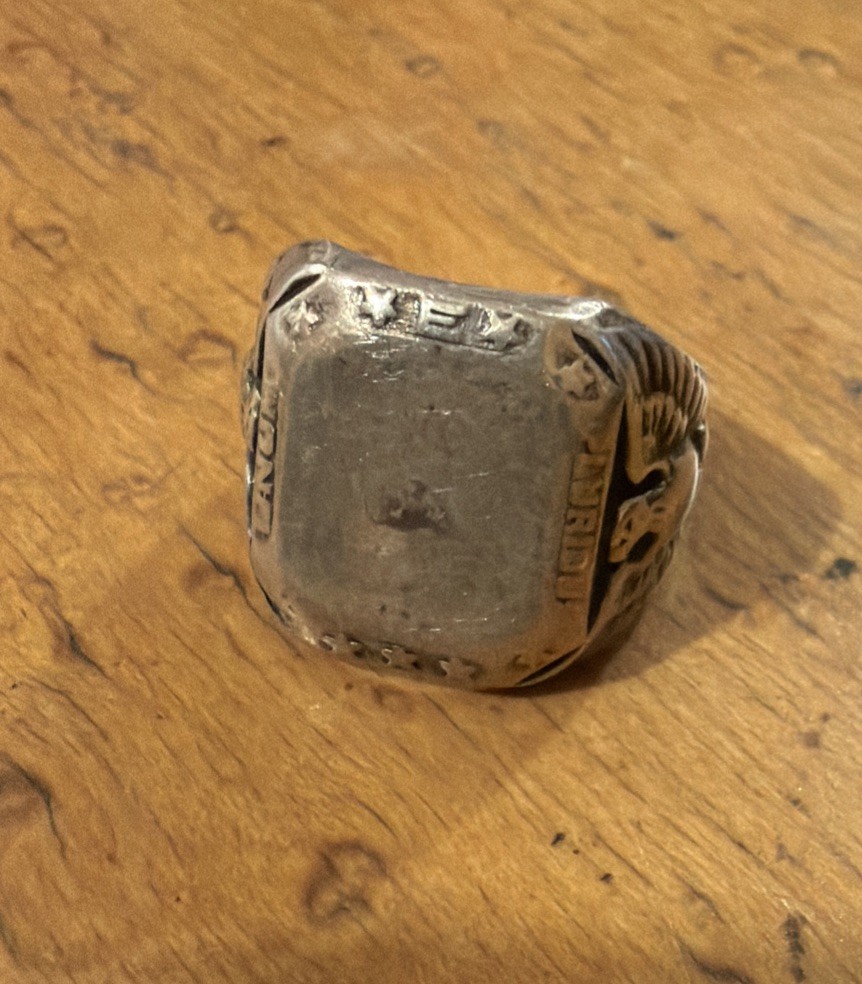 VINTAGE WW11 SIGNET MENS STERLING SILVER RING 