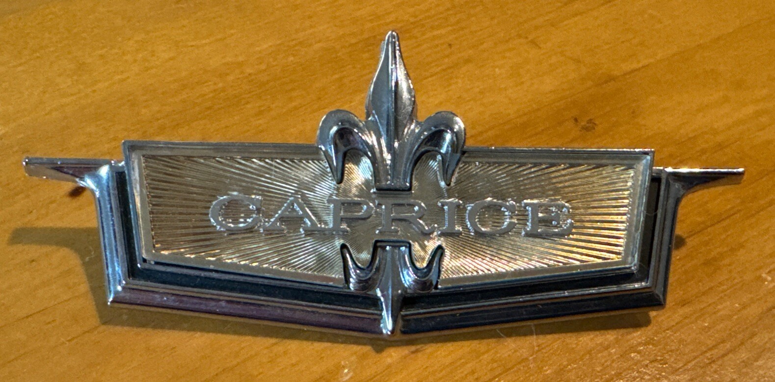 Chevrolet Caprice Vintage Emblem Badge Ornament Original Part 31933 KBC 9856613