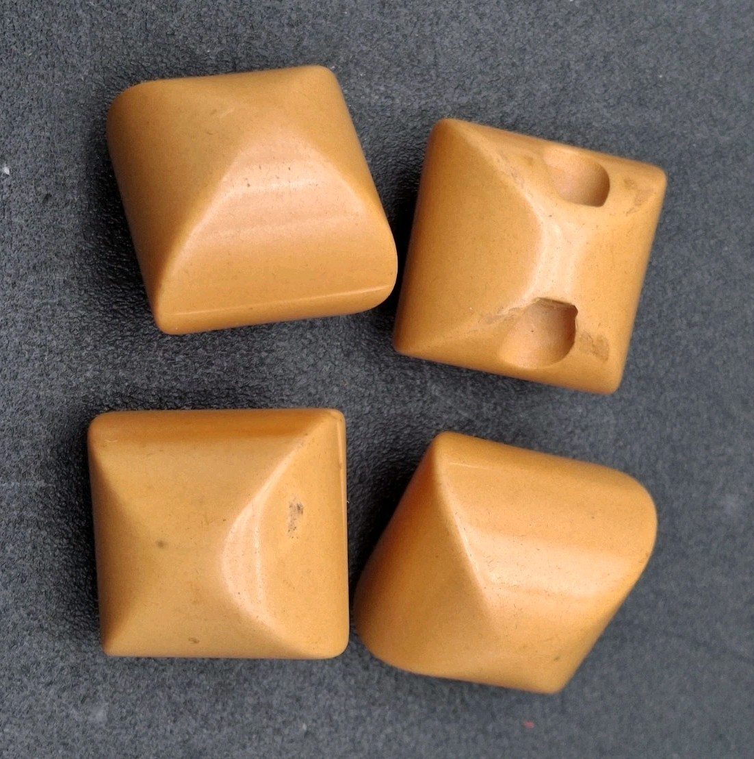 4 ATQ 1900s Bakelite 3/4