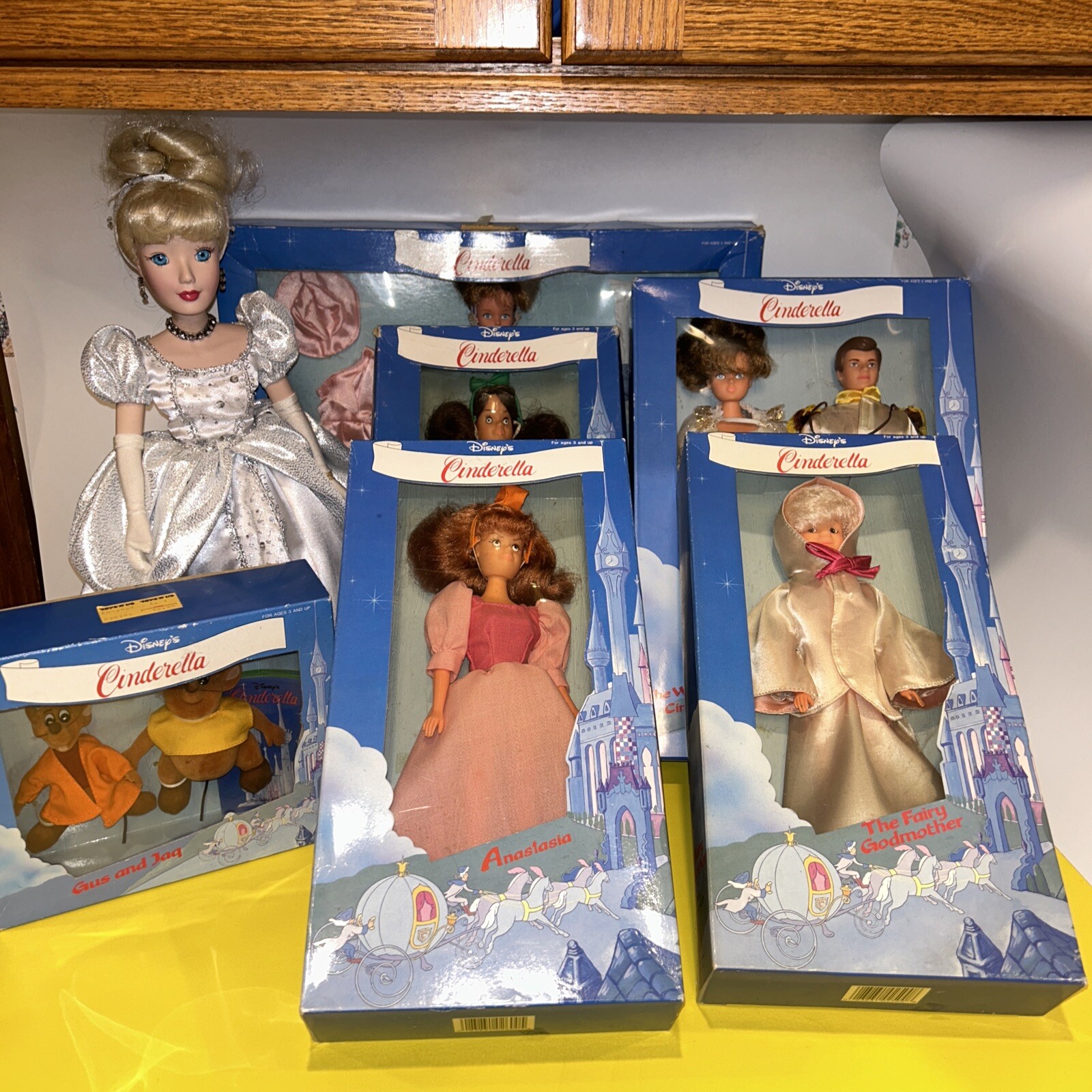 Lot SEVEN 1980s Rare Cinderella Dolls See Pictures (AL522S)