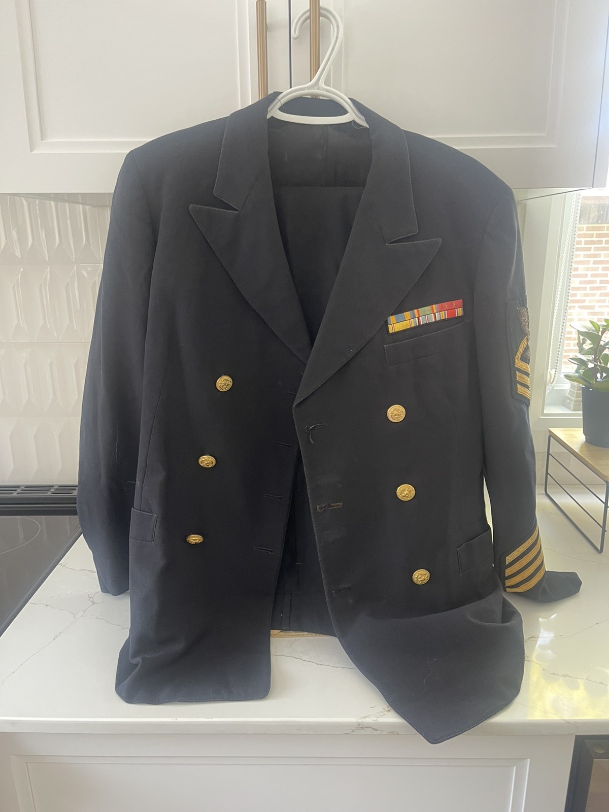 Genuine Vietnam WAR Era U.S. NAVY Captain Blue Uniform Suit NAMED RIBBONED
