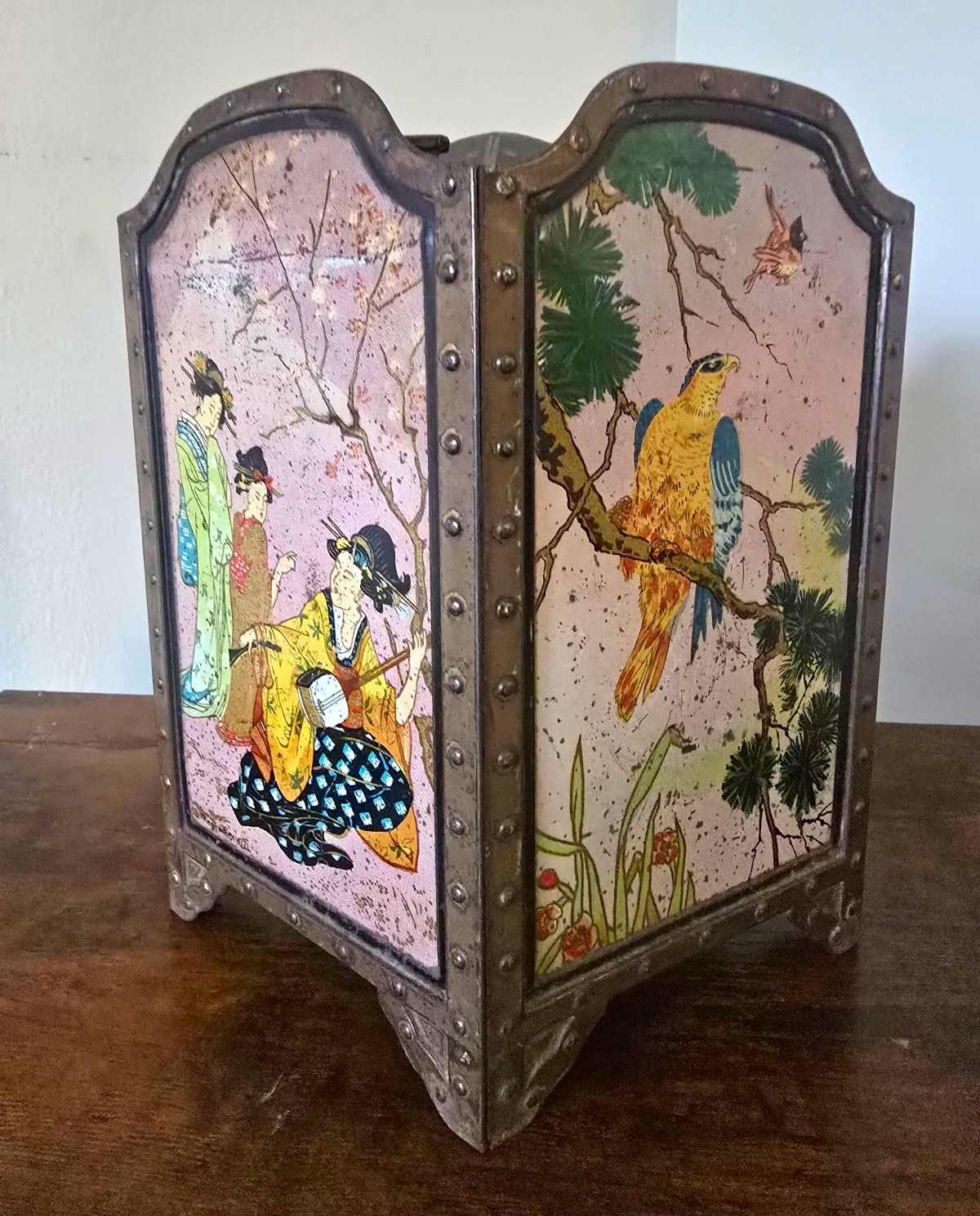Antique Huntley & Palmers Japanese Screen Biscuit Tin c.1913 Geisha Hawk Geese