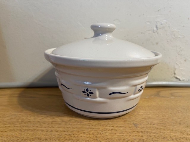 NEW LONGABERGER POTTERY WOVEN TRADITIONS BLUE INDIVIDUAL COVERED BAKER BOWL