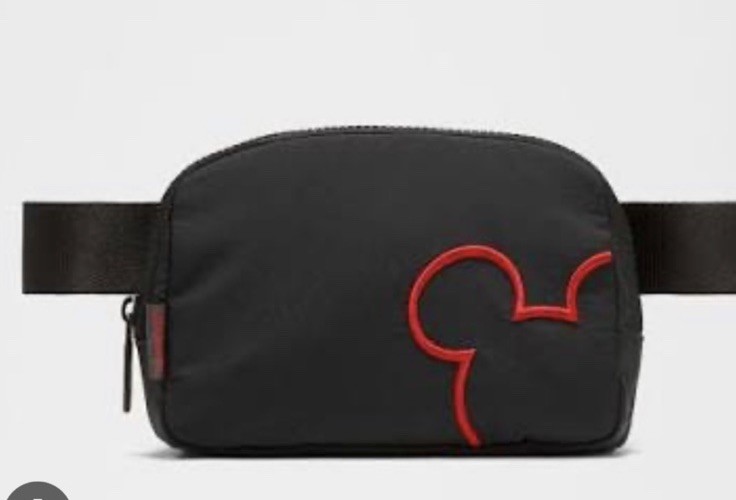 Disney x Lululemon Everywhere Belt Bag Black 1L MICKEY Outline Graphic