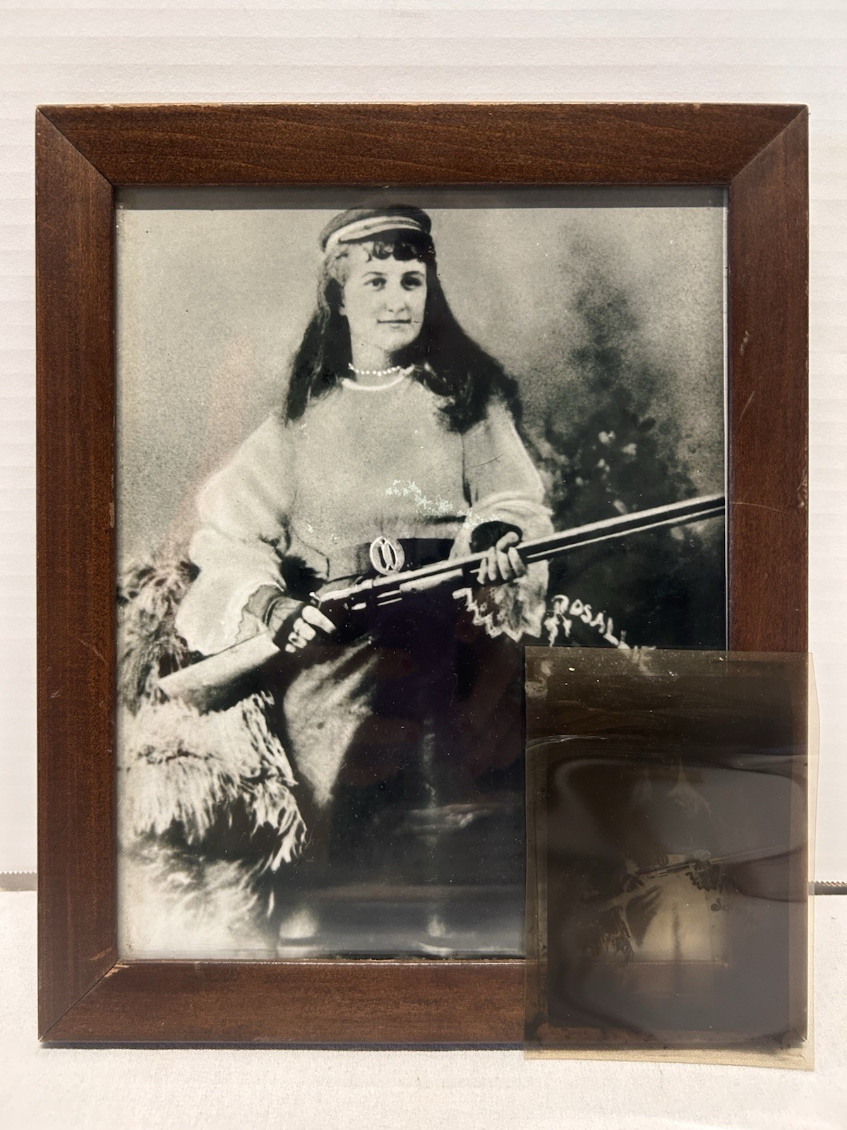 Antique 1894 Framed Wild West Photo Girl Posing w Gun Like Annie Oakley/Negative