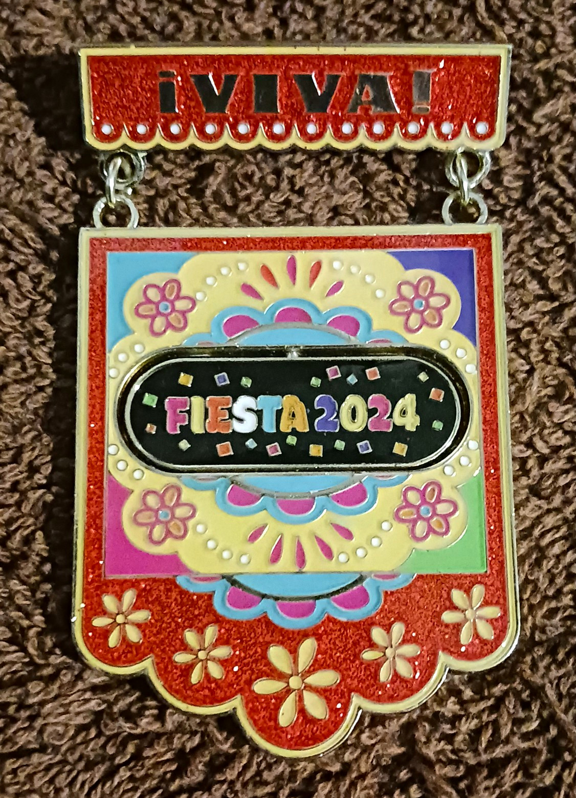 VIVA HEB Fiesta 2024 Medal Pin Red Glitter Enamel Dangle Medal