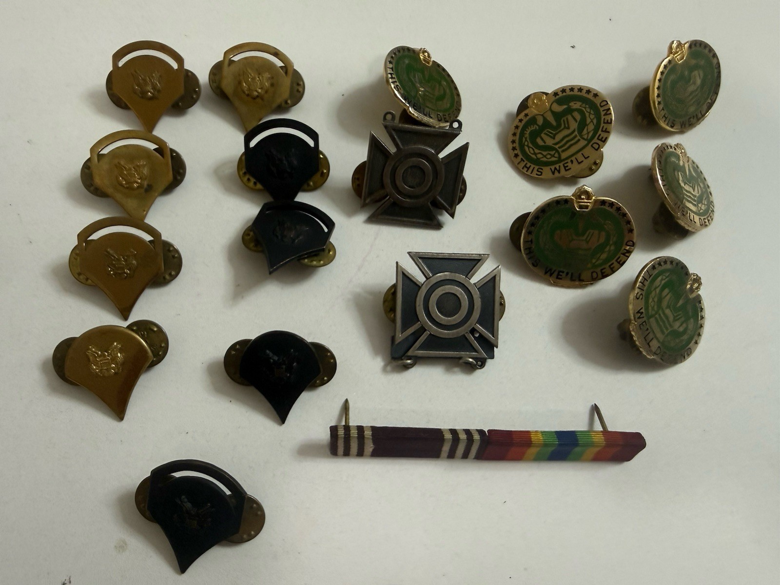 Vintage US Army Military Insignia Pin Badge Ribbon Lot This We’ll Defend