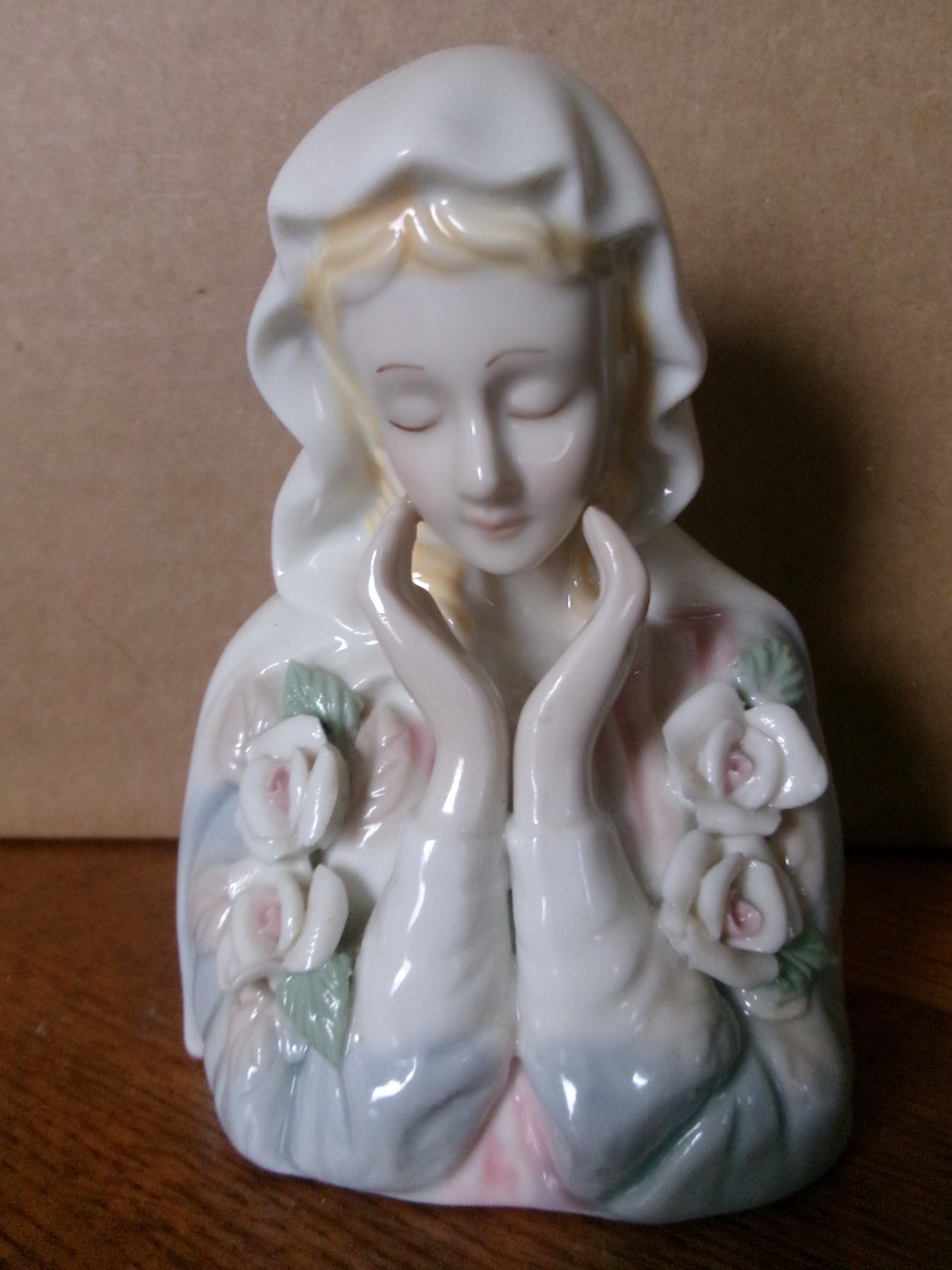 Beautiful Virgin Mary Among Roses Figure