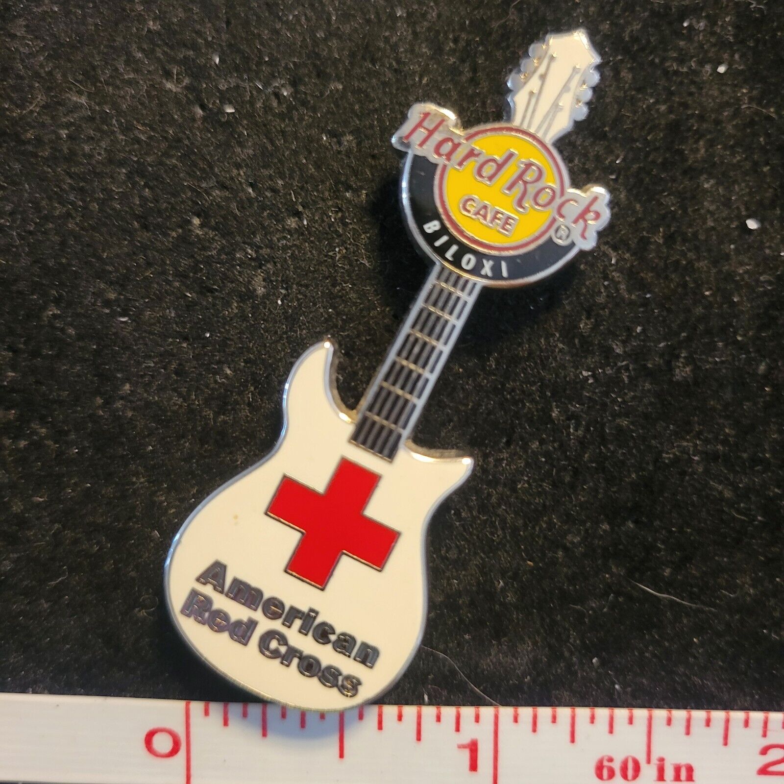 BILOXI Hard Rock Cafe American Red Cross Guitar Series lapel pin hat Souvenir