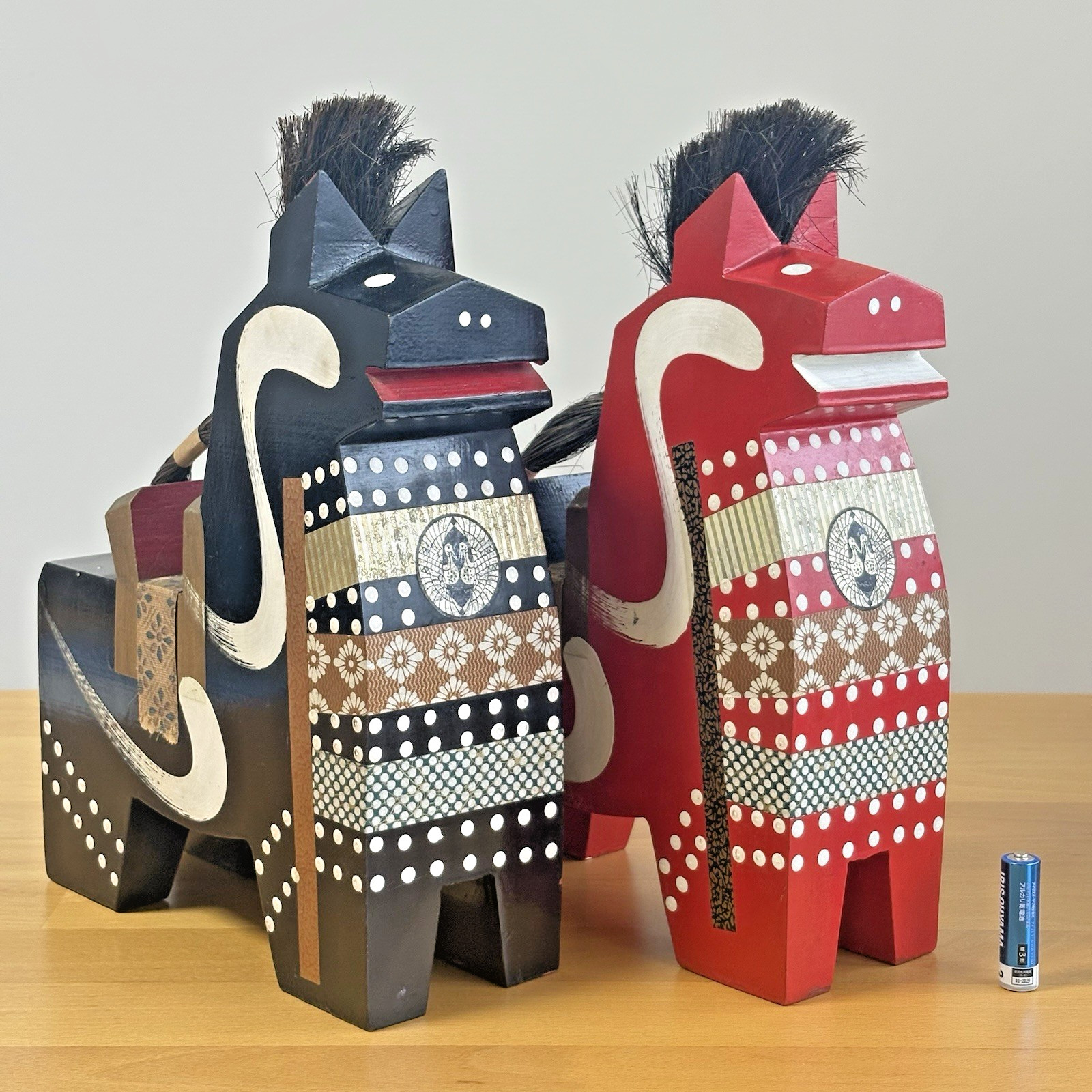 XL Vintage Japanese Yawata Uma Wooden Horse Pair Red Black 12.6\