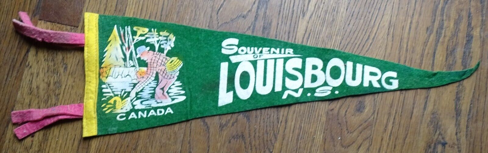 Circa 1960s Souvenir of Louisbourg N.S. Pennant 20