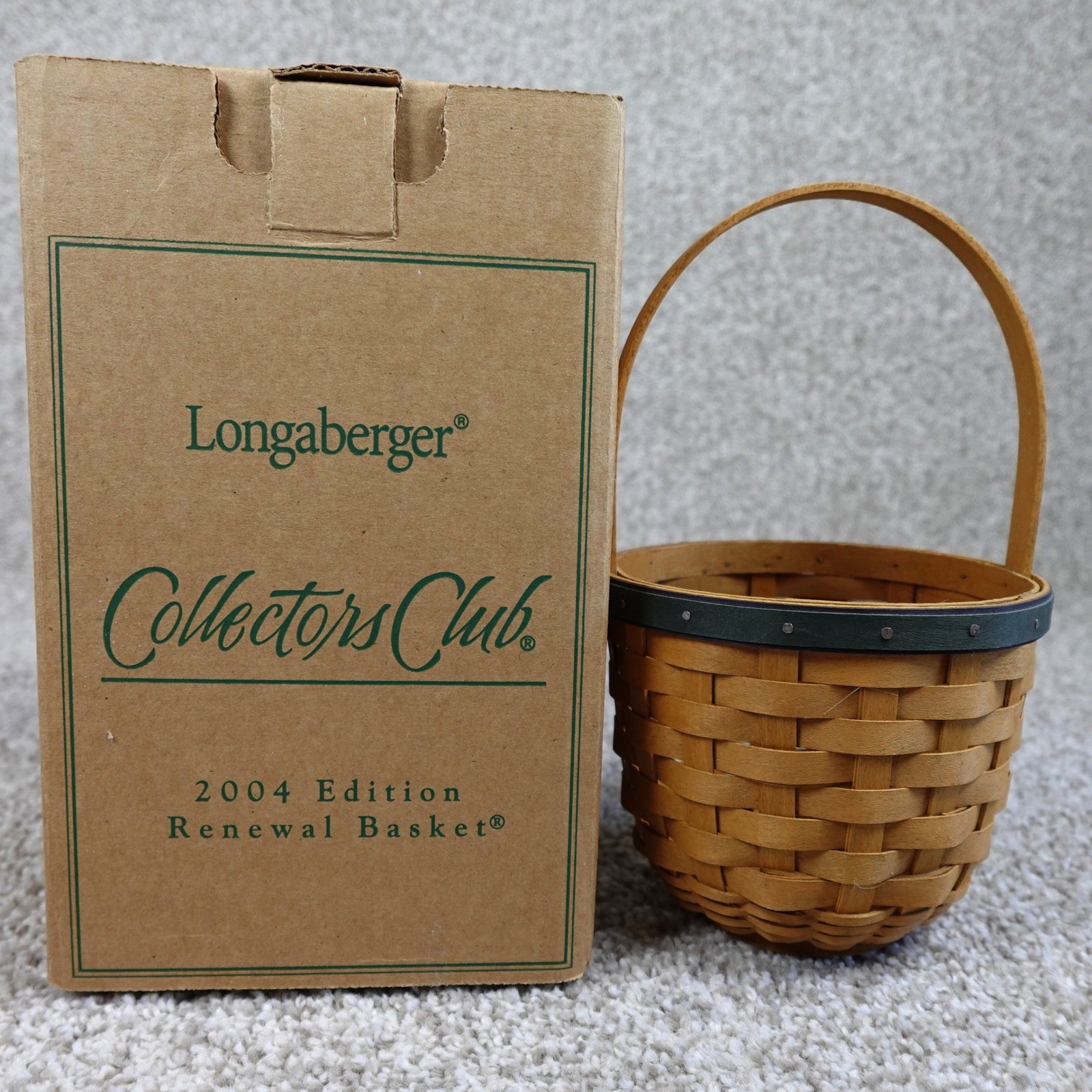 Longaberger 2004 Collectors Club Renewal Basket Handwoven Wood Trim Box COA