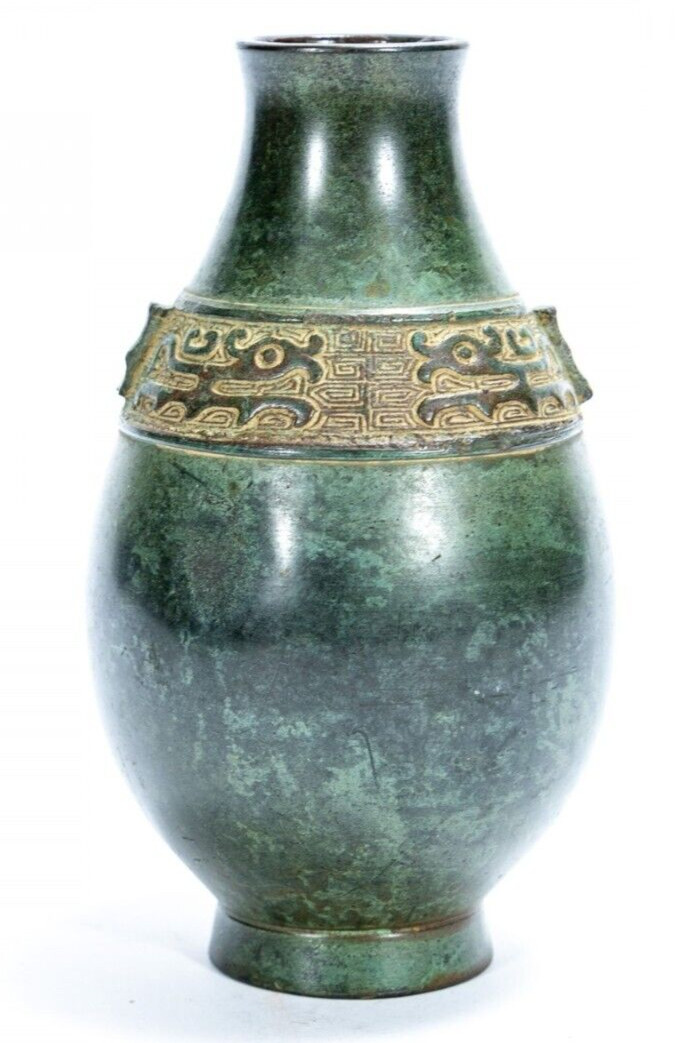 Antique Chinese Bronze Archaistic Vase Xuande Mark Taotie Band Verdigris 6\