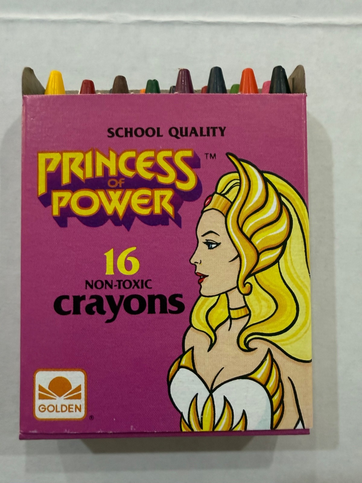 Golden Princess Of Power She-Ra Pack Or 16 Non-toxic Crayons Golden Princess Of Power She-Ra Pack Or 16 Non-toxic Crayons