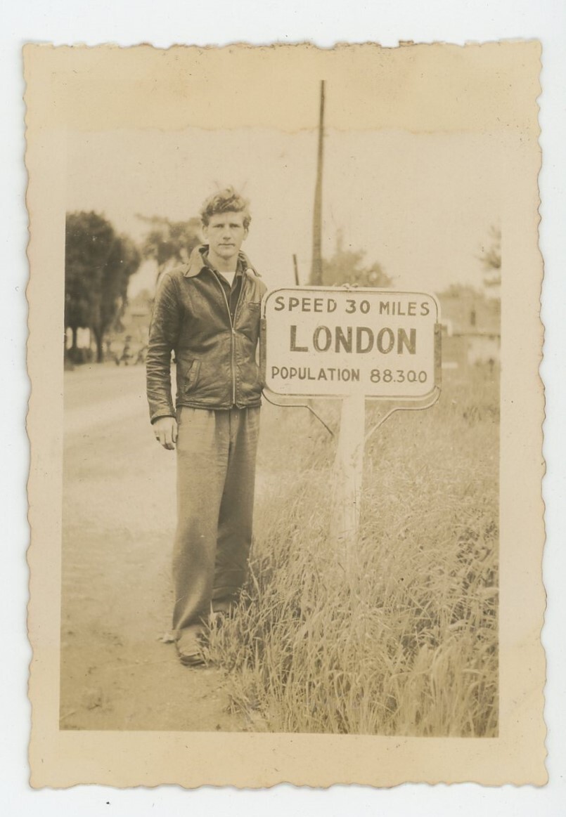 Vintage Photo Speed Limit Fun Sign Roadside Dapper Man London Ontario CA 1940s