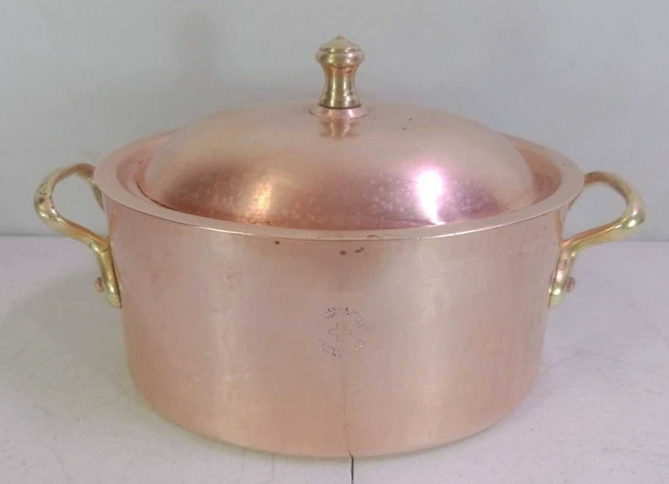 Leon Jaeggi & Sons Ltd Coppersmiths - Copper Cooking Pot w/Lid & Brass Handles