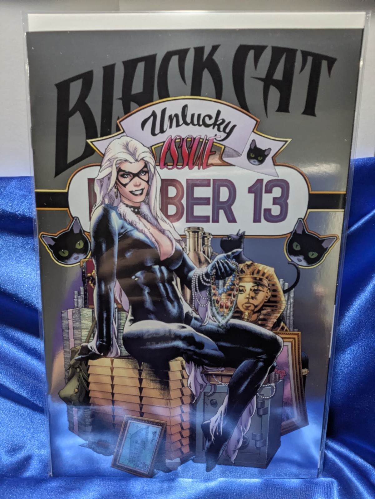 Black Cat #13 Paulo Siqueira Foil Variant Comic Book First Print 2026 We Combine