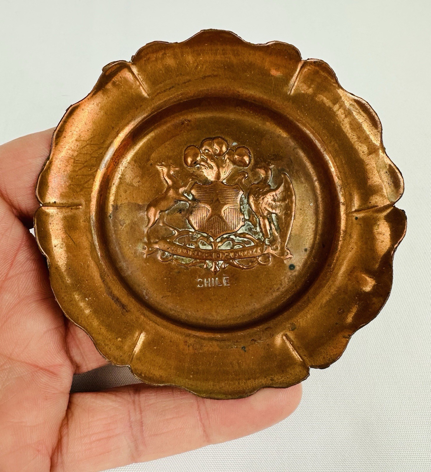 Vintage Republica de Chile Crest Hammered Copper 3.5” Plate Ashtray Trinket Dish