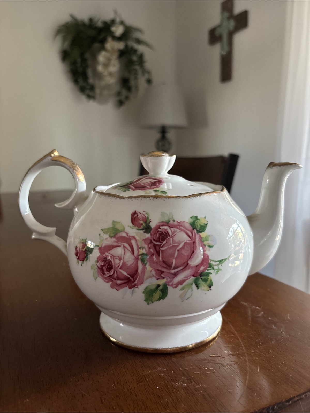 Lady Margaret Fine Bone China Queen Anne Pink Roses Teapot Made in England