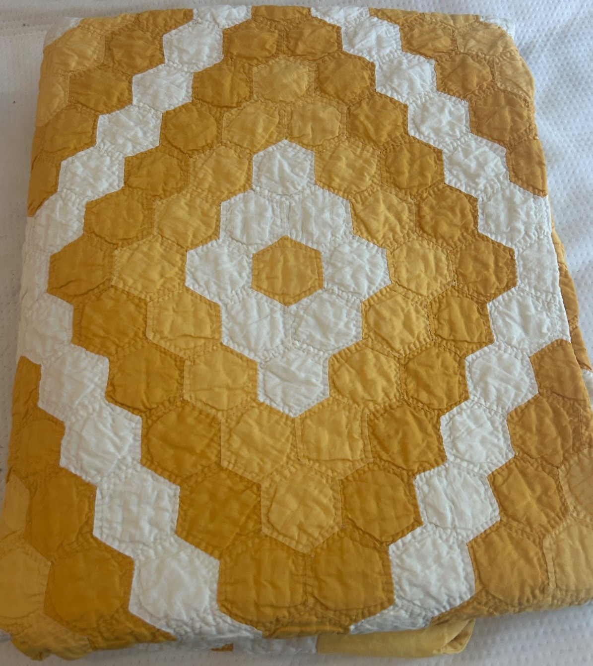 Vintage Hand Sewn Yellow & White Patchwork Quilt Diamond Diagonal Scalloped Edge