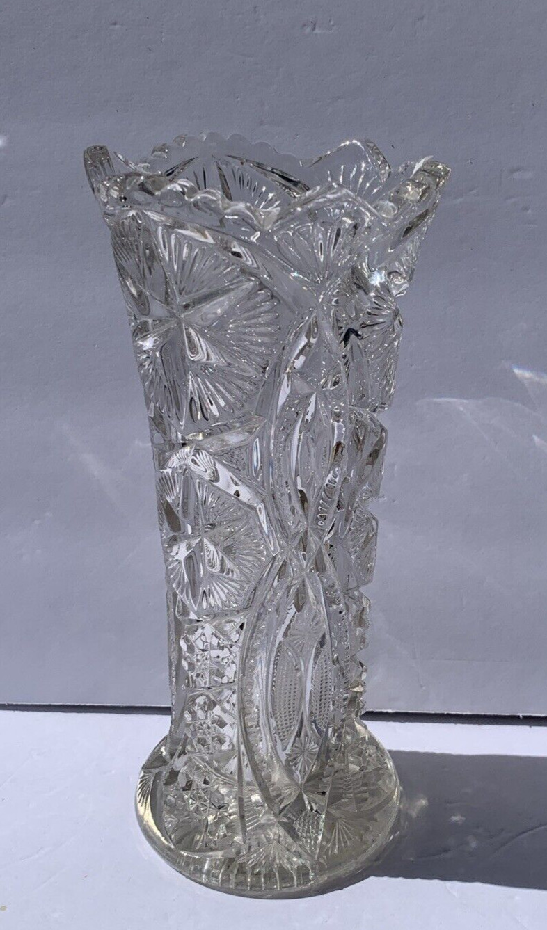 Vintage Beautiful Clear Crystal 9 3/4” tall burst Cut Flower Bud Vase Crystal