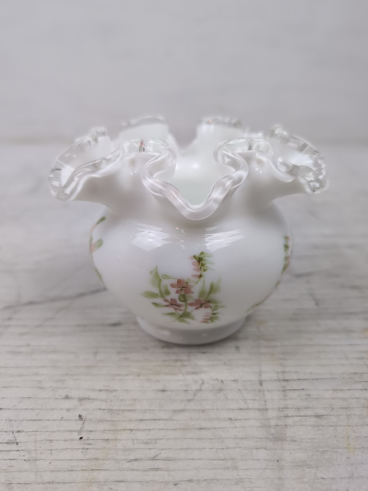 Vtg FENTON White Clear Crest Ruffle Lace Glass Vase Hand Painted Flowers 5